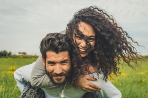 Knowing what to talk at your first date helps you to long lasting relationship